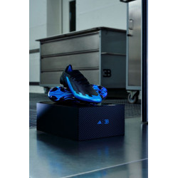 کفش فوتبال آدیداس